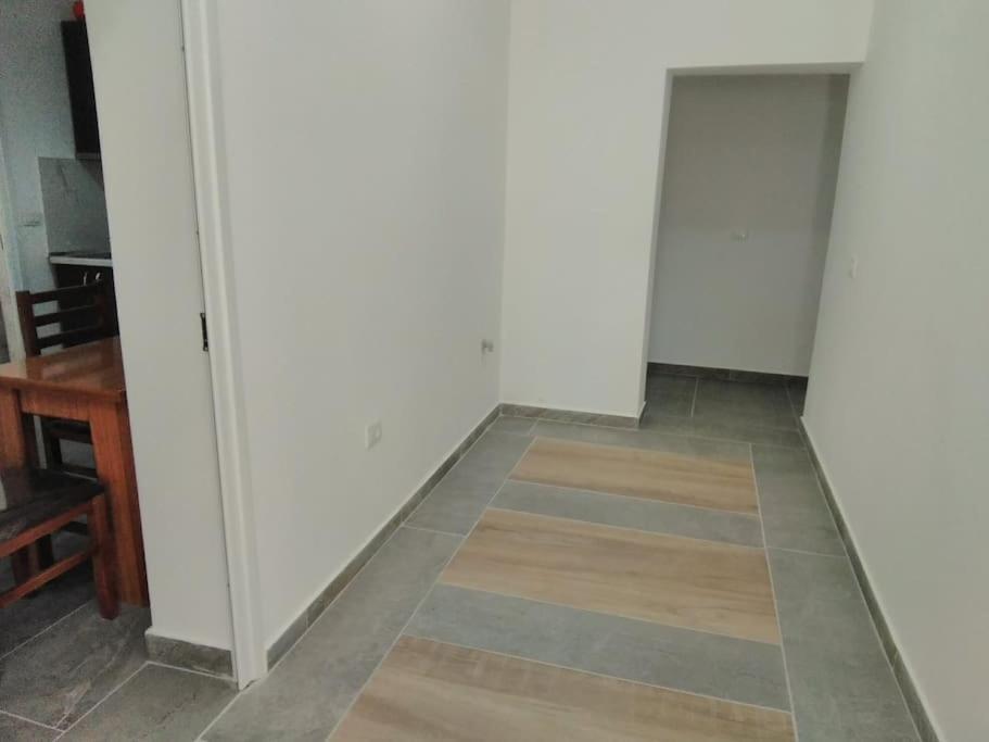 Villa Besnik, Rooms For Rent Вльора Екстер'єр фото
